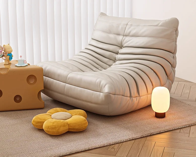Super cool single seater caterpillar sofa, fashionable, luxurious, and grand, is a super good household decoration that is neede
