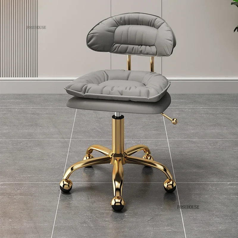 Italian Professional Barber Chairs for Beauty Salon Furniture Barber Chair Minimalist Lift Backrest Salon Chair for Hair Stylist