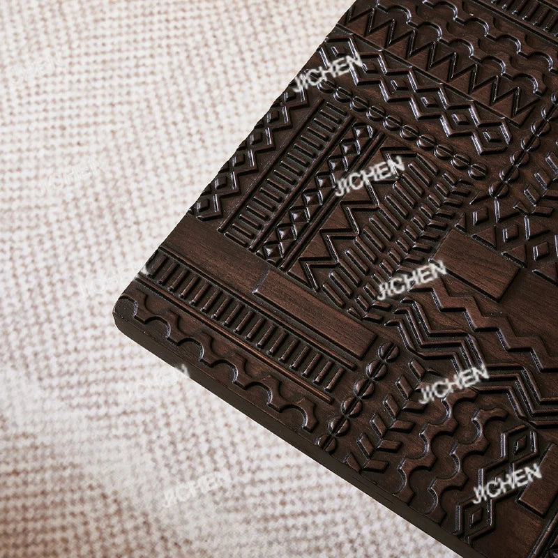 Retro coffee table light luxury high-end sense solid wood carving flower home living room minimalist 1.6 meters coffee table