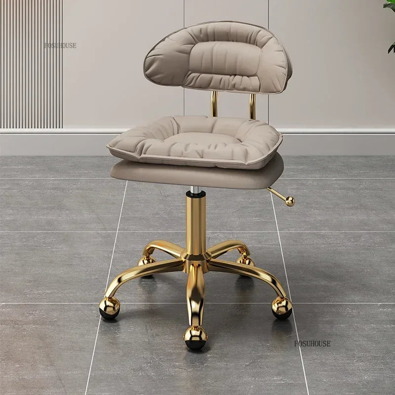 Italian Professional Barber Chairs for Beauty Salon Furniture Barber Chair Minimalist Lift Backrest Salon Chair for Hair Stylist