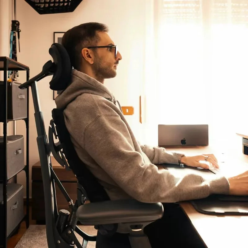 Libernovo business office chair, sturdy construction, comfortable sitting for a long time, office furniture
