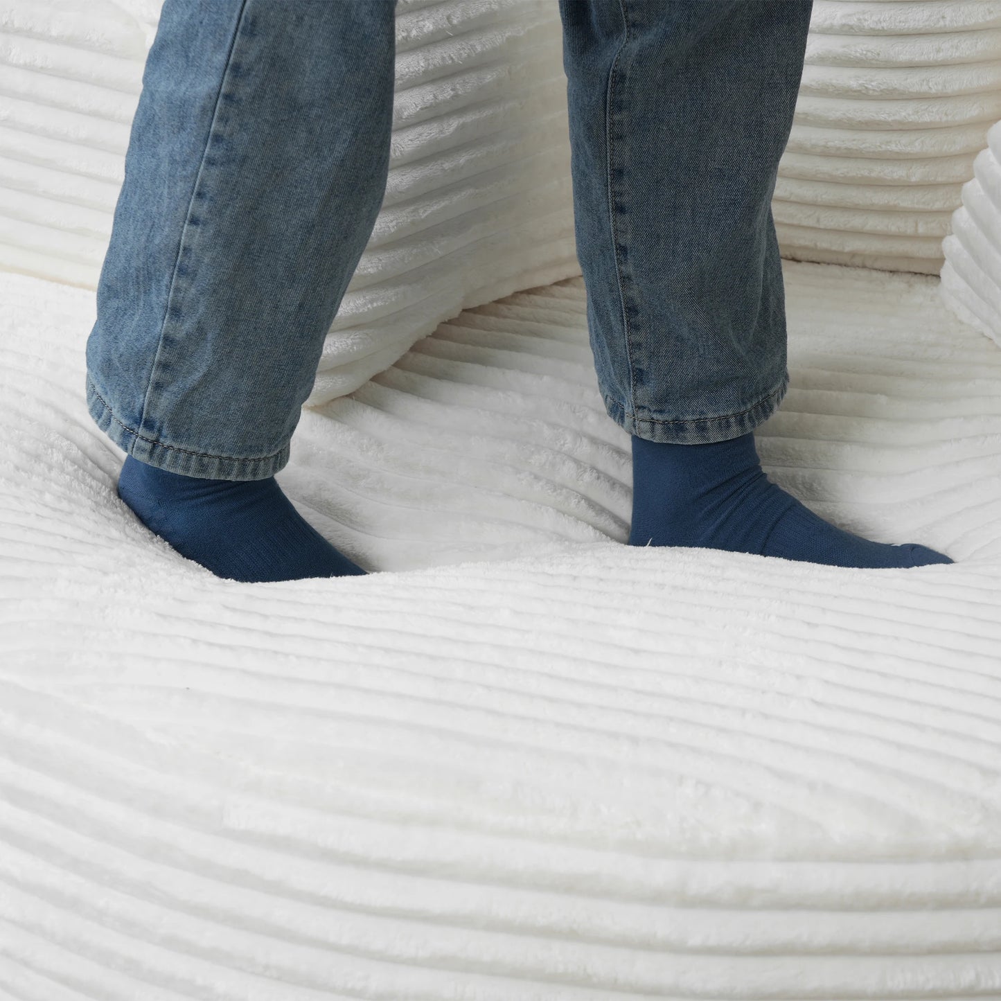 Sdorens Oversized Round Chair Lounge Chaise Cloud Boneless Large Circle Chair with Plush Fuax Fur Fluffy Modern Sleeper Sofa Bed