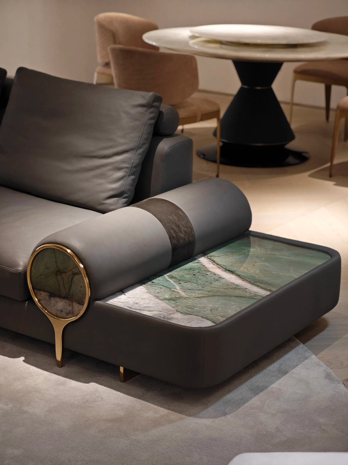 Modern European luxury villa split sofa can be customized living room modular set leather fabric wooden sponge