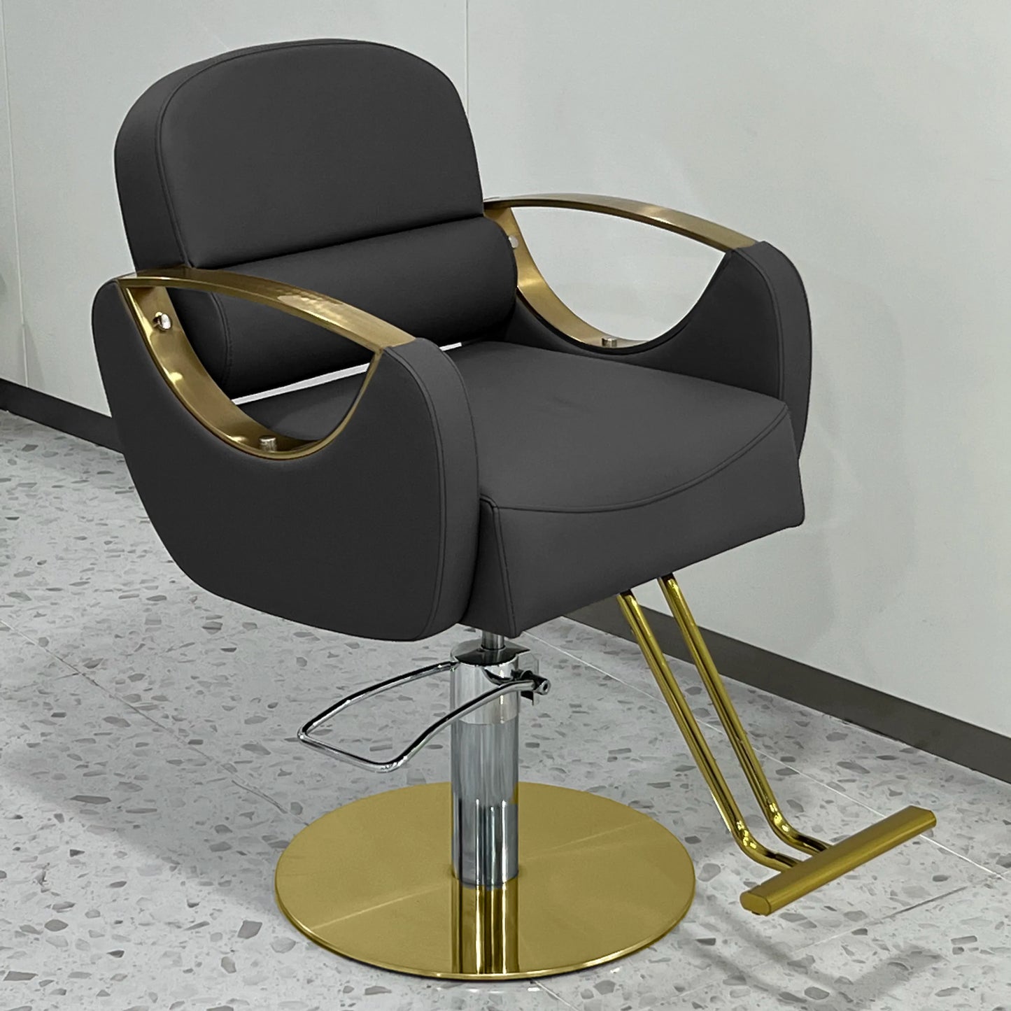 Shop Modern Barber Chair Design Nordic Luxury Chic Barber Chair Slim Style Krzesło Fryzjerskie Salon Furniture