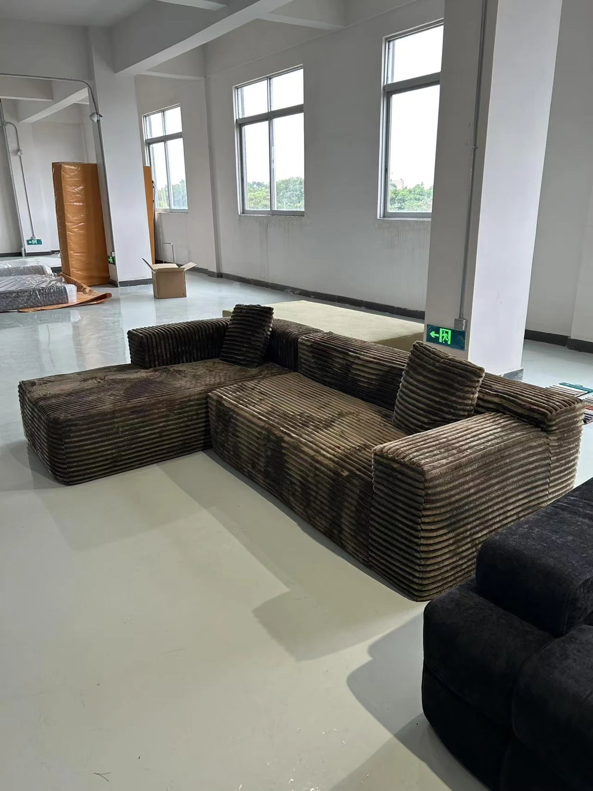 High quality modern L-shaped combination sofa comfortable corduroy fluffy design vacuum compression sofa