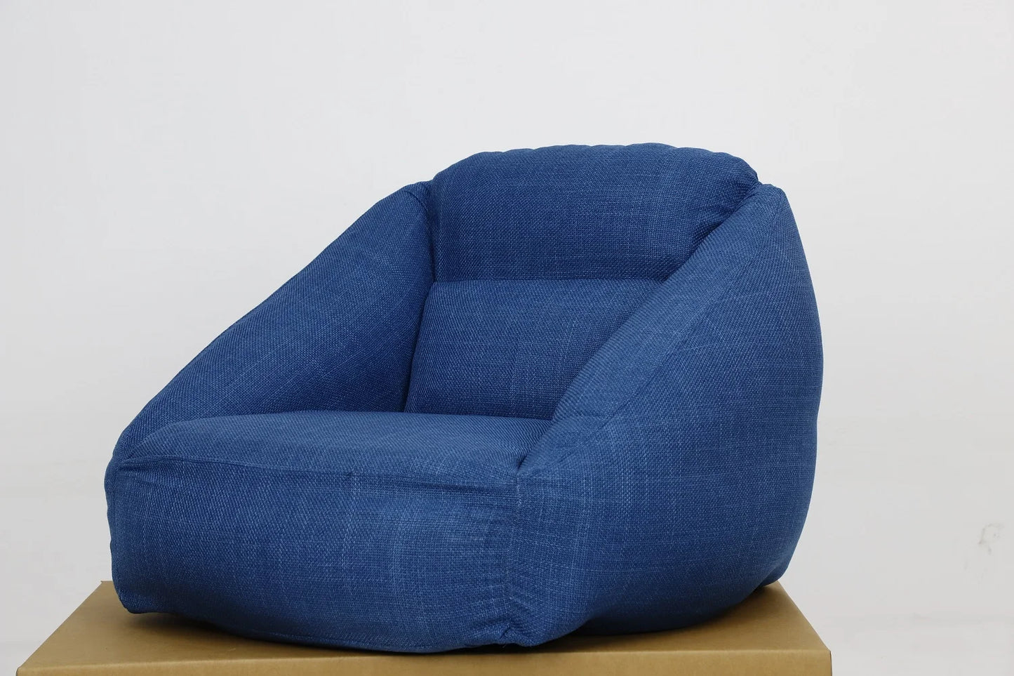 Minimalist Inflatable Sofa Cosplay Furniture Quick Inflation Portable Foldable for Indoor Outdoor Camping Chair Adult Use