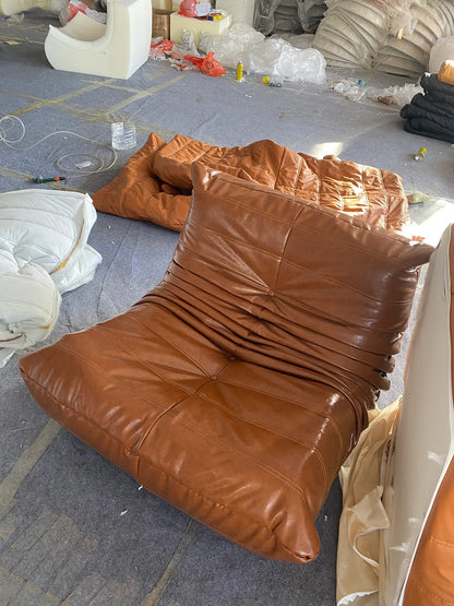 Super cool single seater caterpillar sofa, fashionable, luxurious, and grand, is a super good household decoration that is neede