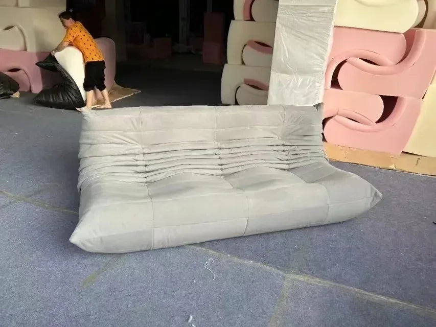 Three seater sofa, Corduroy, technology fabric, leather, and suede materials can all be made, suitable for trendy decoration