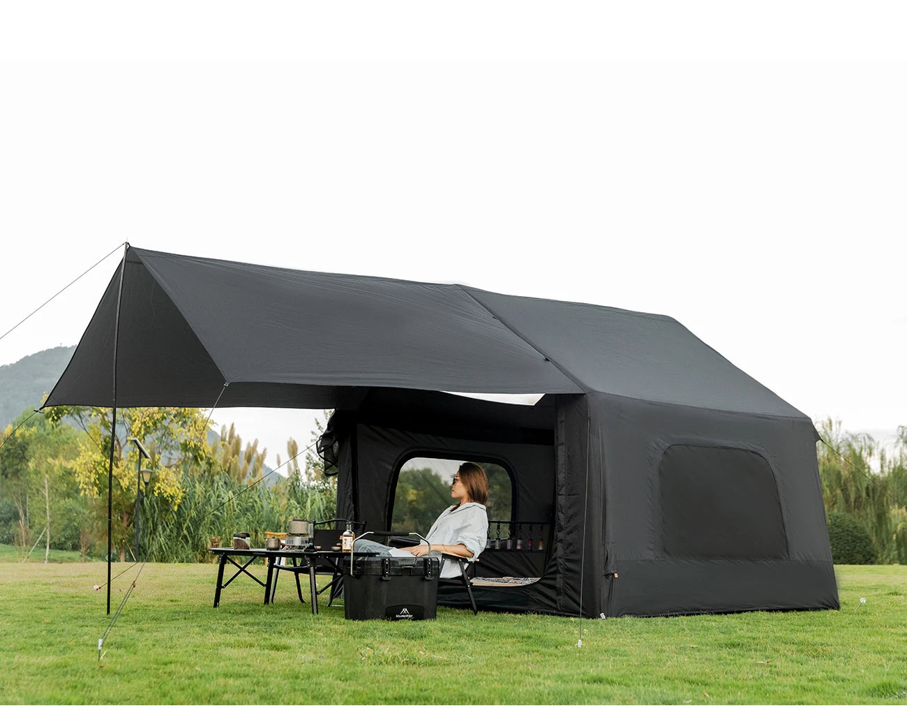 MOUNTAINHIKER Large Space 3-6 Persons Inflatable Tent Windproof Spacious Interior Family Outdoor Camping House