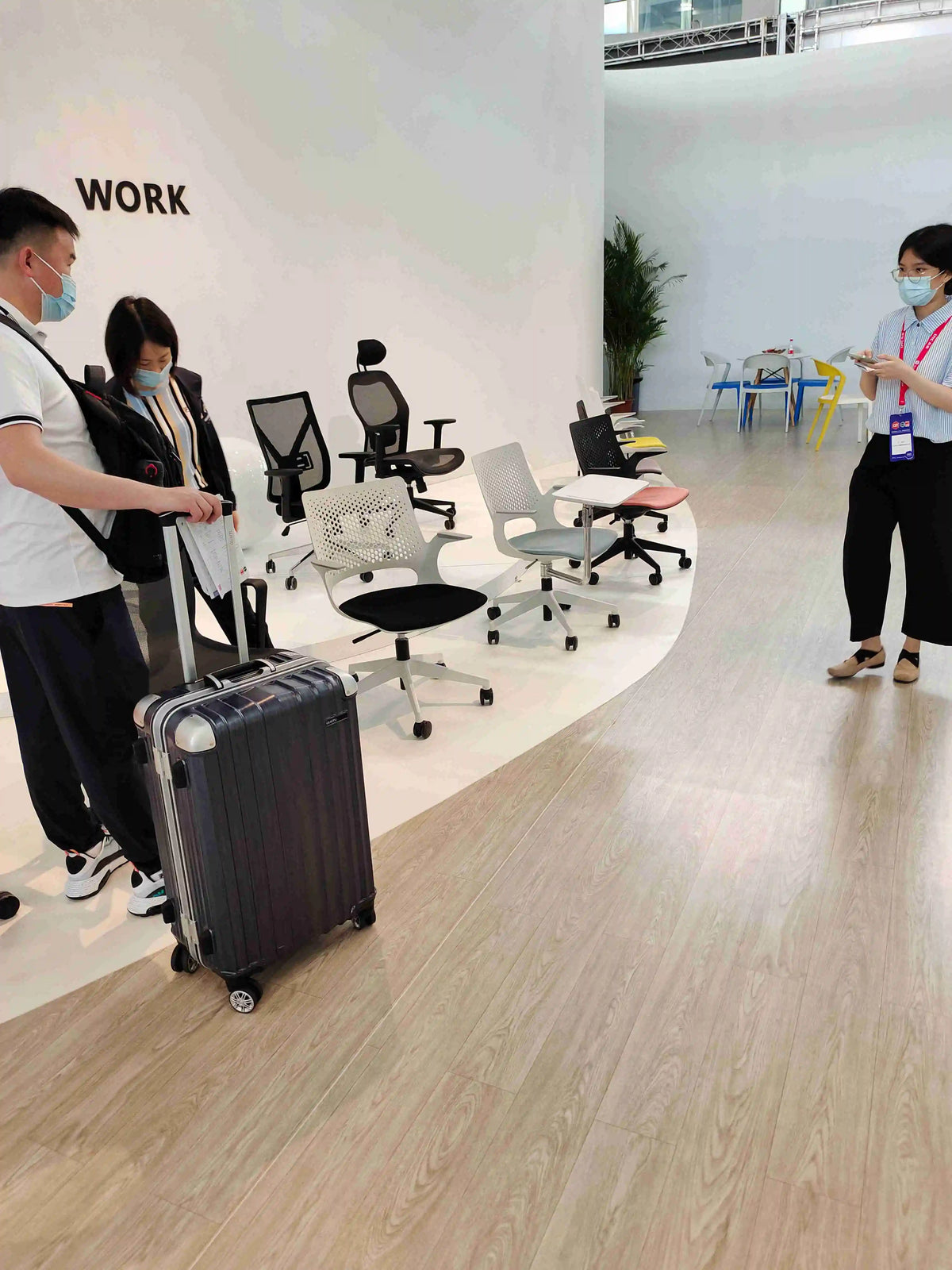 Standard Size Theater Furniture Church Chairs Auditorium Conference Room Chair Lecture Hall Seating with Writing Pad