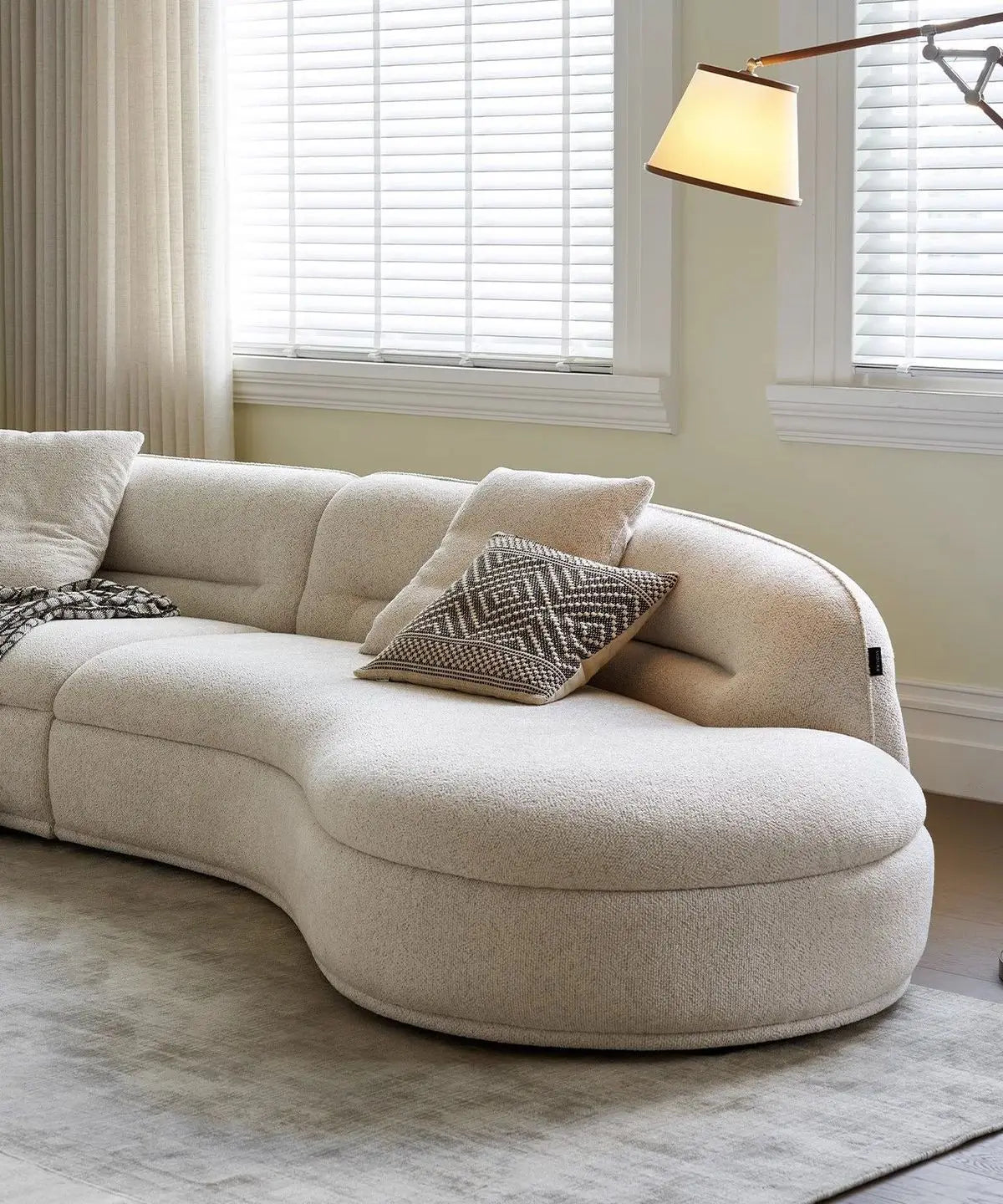 Europe Adults Sofa Armrest Designer Lounge Relax Elegant Sofa Living Room Romantic Articulos Para El Hogar House Accessories