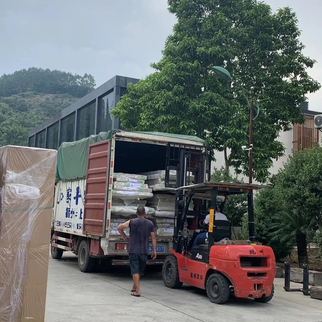 Barber Chair Retro Stylish Beauty Hairdressing King Style Armrest Hair Styling Classic Hydraulic Furniture Salon Barber Chair