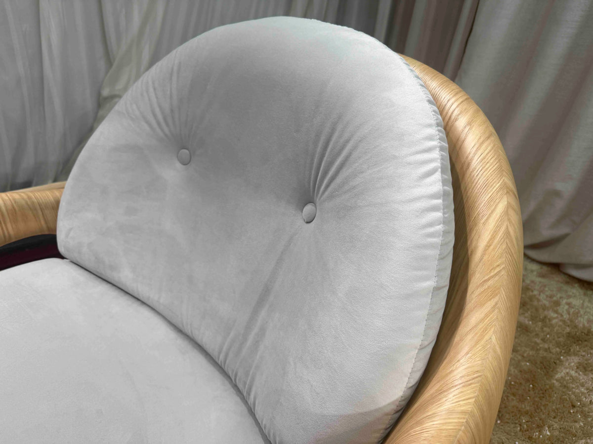 2025 Italian New Creative Lounge Chair Relaxed Leisure Lying Down Lounge Minimalist Rocking Chair Velvet Fabric Lounge Chair
