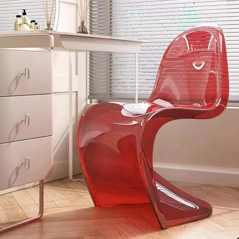 Nordic Plastic Dining Chairs Transparent Lazy Designer Ergonomic Dining Chairs Accent Desk Minimalist Muebles Acrylic Furniture