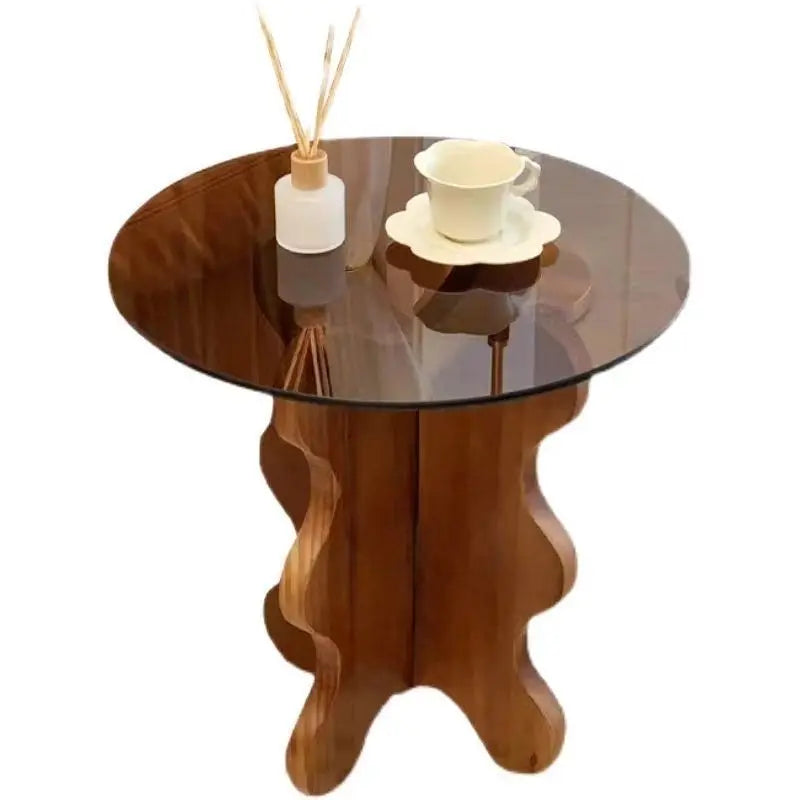 Table basse créative en bois massif avec bordure en pétales de style rétro français, plateau en verre trempé