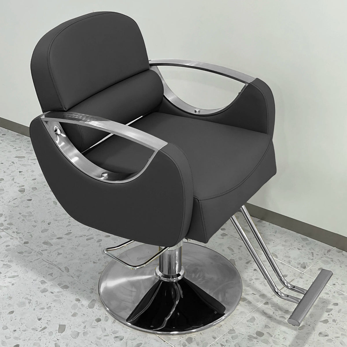 Shop Modern Barber Chair Design Nordic Luxury Chic Barber Chair Slim Style Krzesło Fryzjerskie Salon Furniture