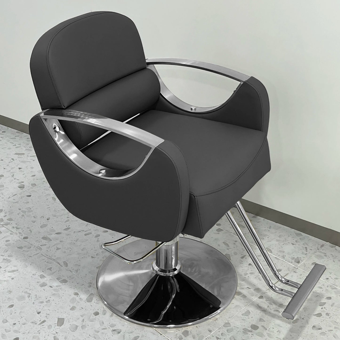 Shop Modern Barber Chair Design Nordic Luxury Chic Barber Chair Slim Style Krzesło Fryzjerskie Salon Furniture