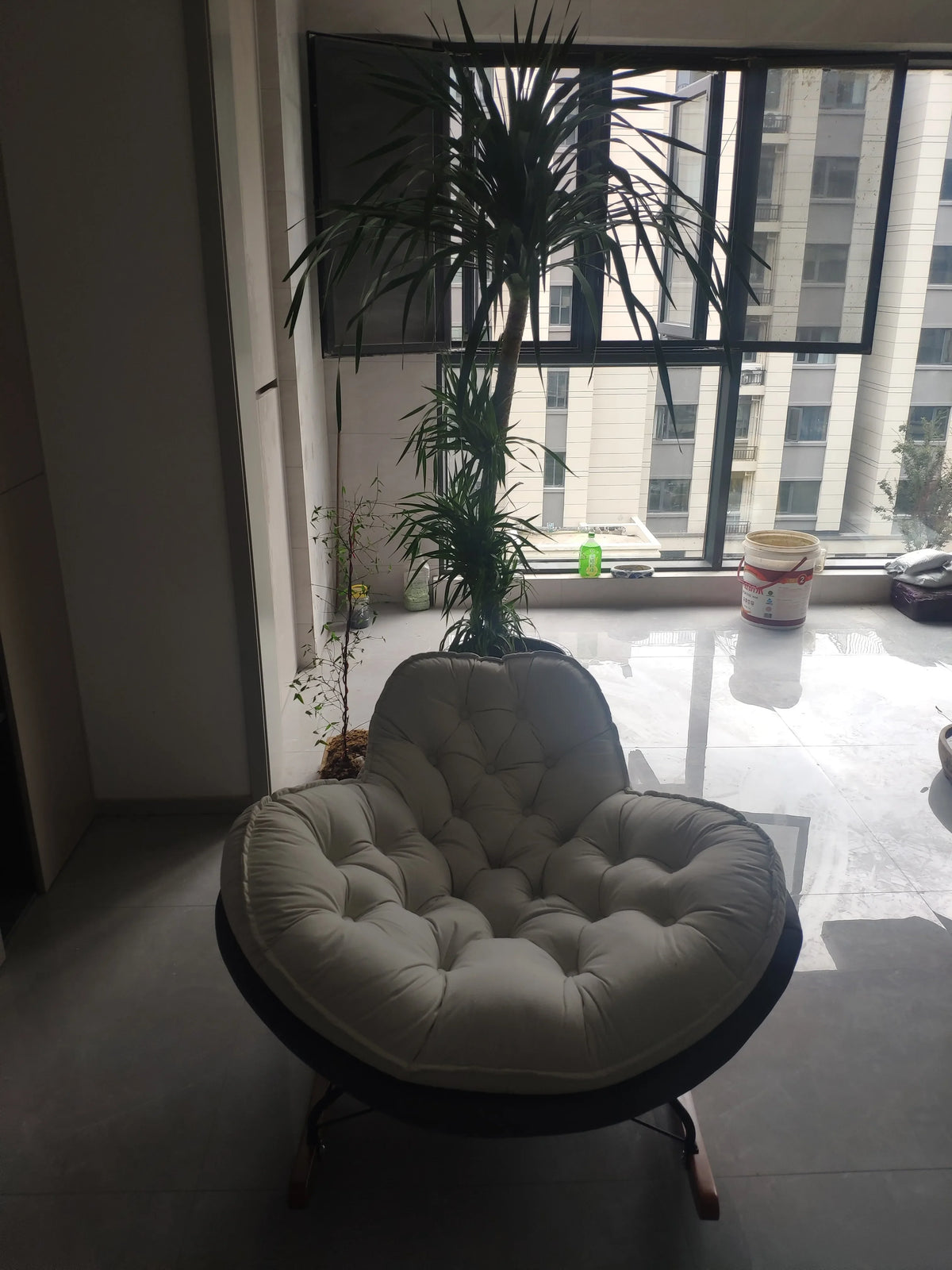 Elegant Nordic Rocking Chair for Living Room Single Penguin Chair Cozy Lazy Sofa Stylish Lounge Chair for Balcony and Patio