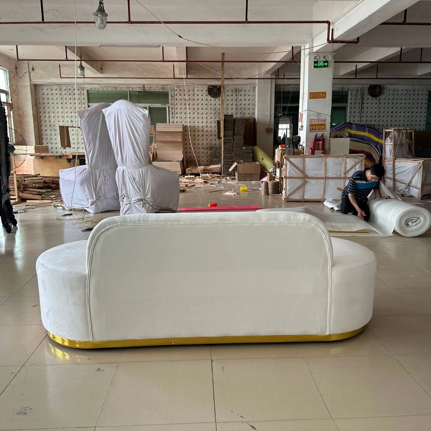 Manufacturer customizes special-shaped fabric sofa office reception sofa living room light luxury wedding sofa