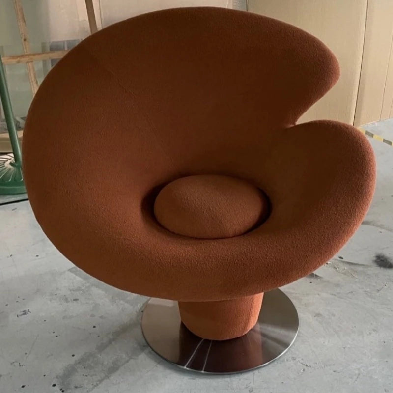 Minimalist designer fiberglass special-shaped calla lily flower chair model room living room lobby reception leisure sofa