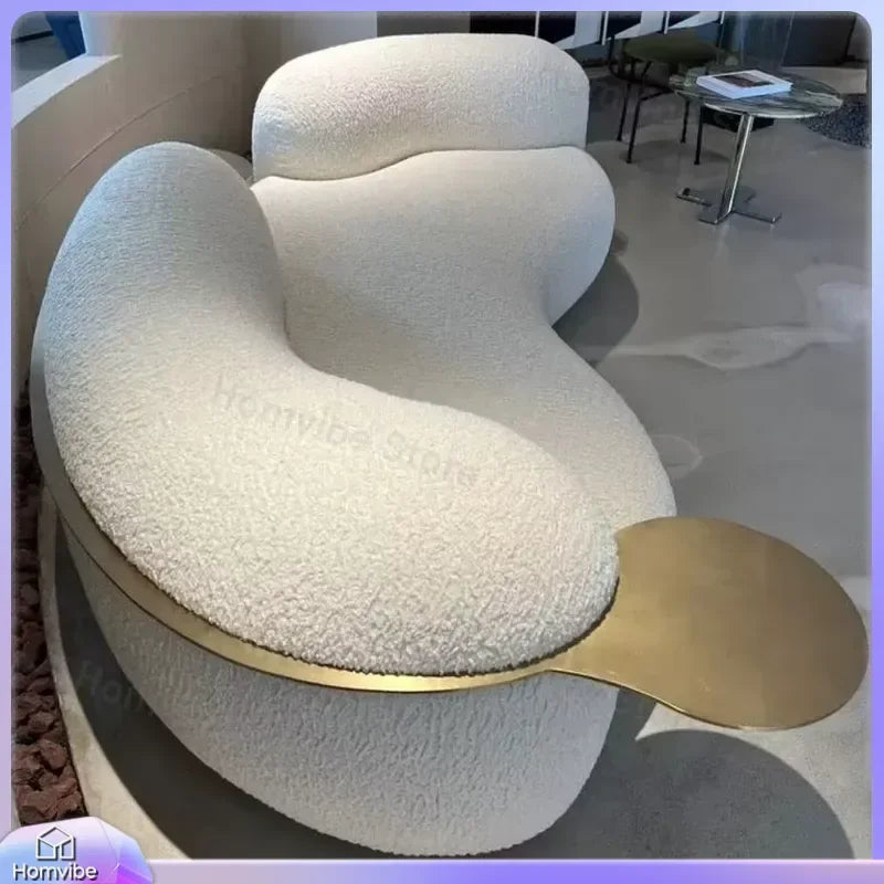 Cream Italian Light Luxury Single Reclining Curved Sofa Solid Wood Frame Small Apartment Living Room Sofa for Clothing Stores