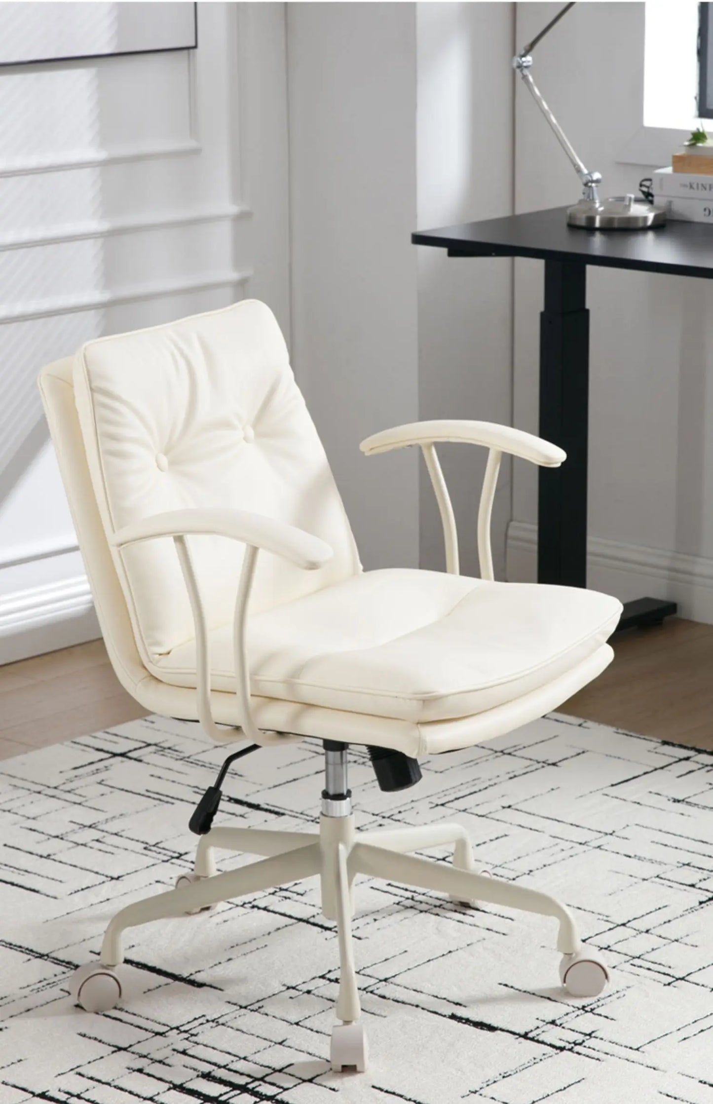 Light Luxury Leather Office Chair Computer Chair Home Comfortable Sedentary Ergonomic Chai r Study Ch air Boss Cha ir