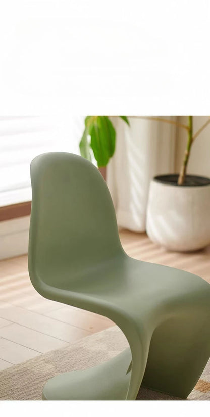 Celebrity Dining Tables and Chairs, Nordic Dining Chairs, Designers Can Stack Chairs, Backrests, Makeup Stool Trending Design