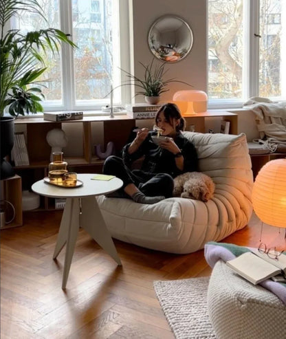 Super cool single seater caterpillar sofa, fashionable, luxurious, and grand, is a super good household decoration that is neede
