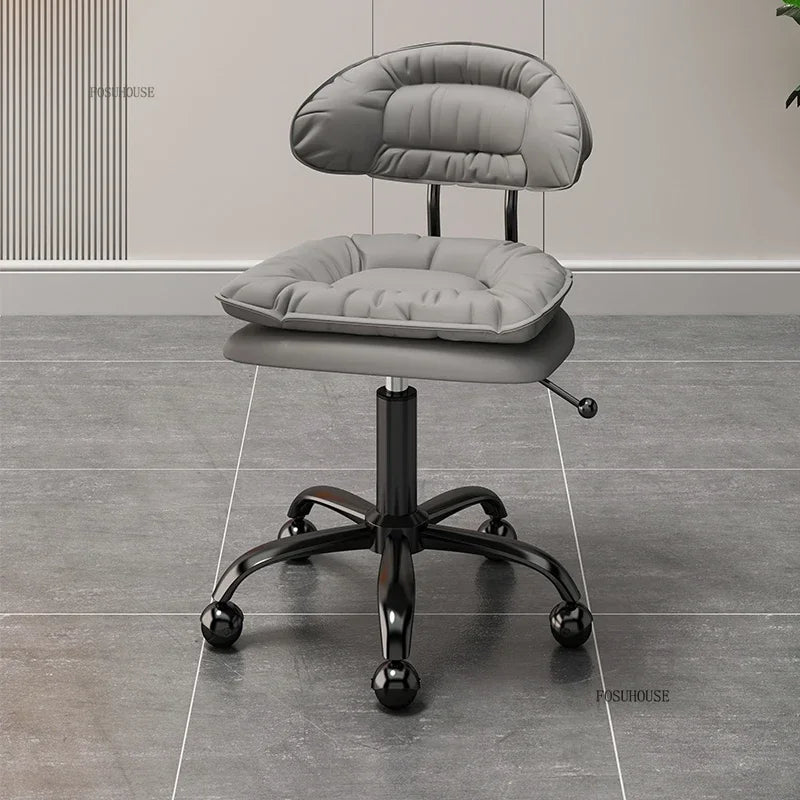 Italian Professional Barber Chairs for Beauty Salon Furniture Barber Chair Minimalist Lift Backrest Salon Chair for Hair Stylist
