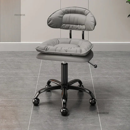 Italian Professional Barber Chairs for Beauty Salon Furniture Barber Chair Minimalist Lift Backrest Salon Chair for Hair Stylist