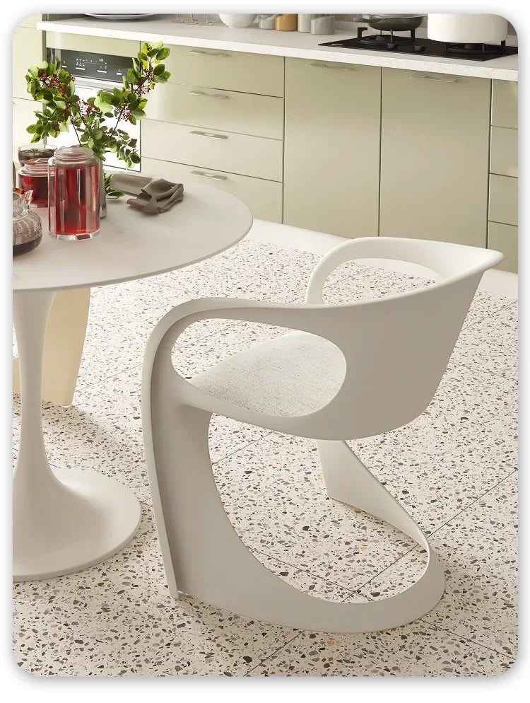 Nordic Simple Design Art Curved Chair Home Balcony Backrest Living Room Dining Room Chair Home Decor Bedroom Dressing Chair