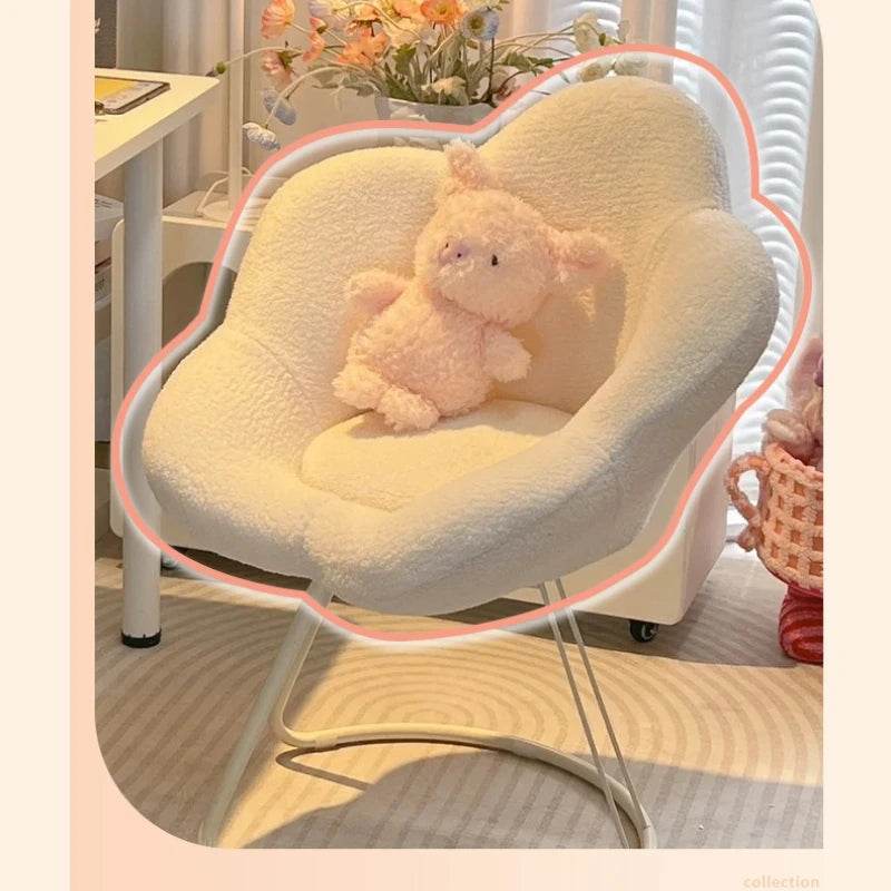 Durable Carbon Steel Upholstered Stool INS Style Leisure Petal Chair Romantic Cream Makeup Stool Rotating Nail Art Beauty Chair