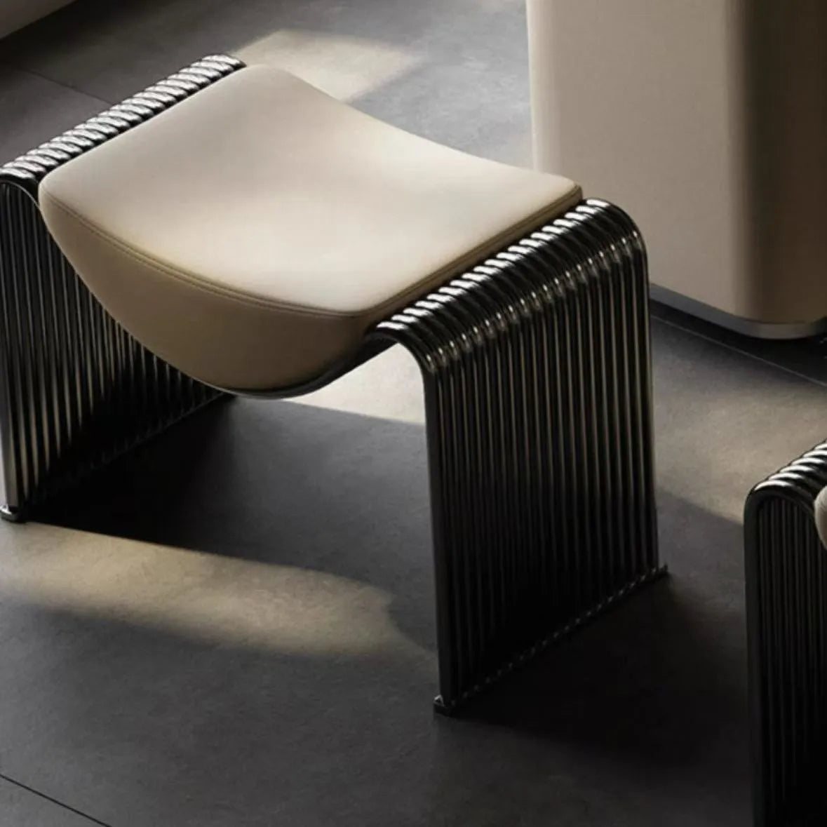 Single chair, living room, simple sofa chair, vintage creative stainless steel lounge chair, reception room