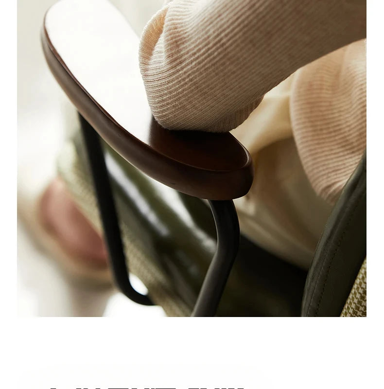 Comfortable Genuine Leather Chair Steel-Legged Adjustable Swivel Seat Ergonomic Desk Chair for Prolonged Sitting