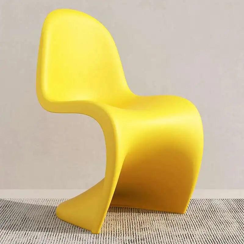 Nordic Plastic Dining Chairs Transparent Lazy Designer Ergonomic Dining Chairs Accent Desk Minimalist Muebles Acrylic Furniture