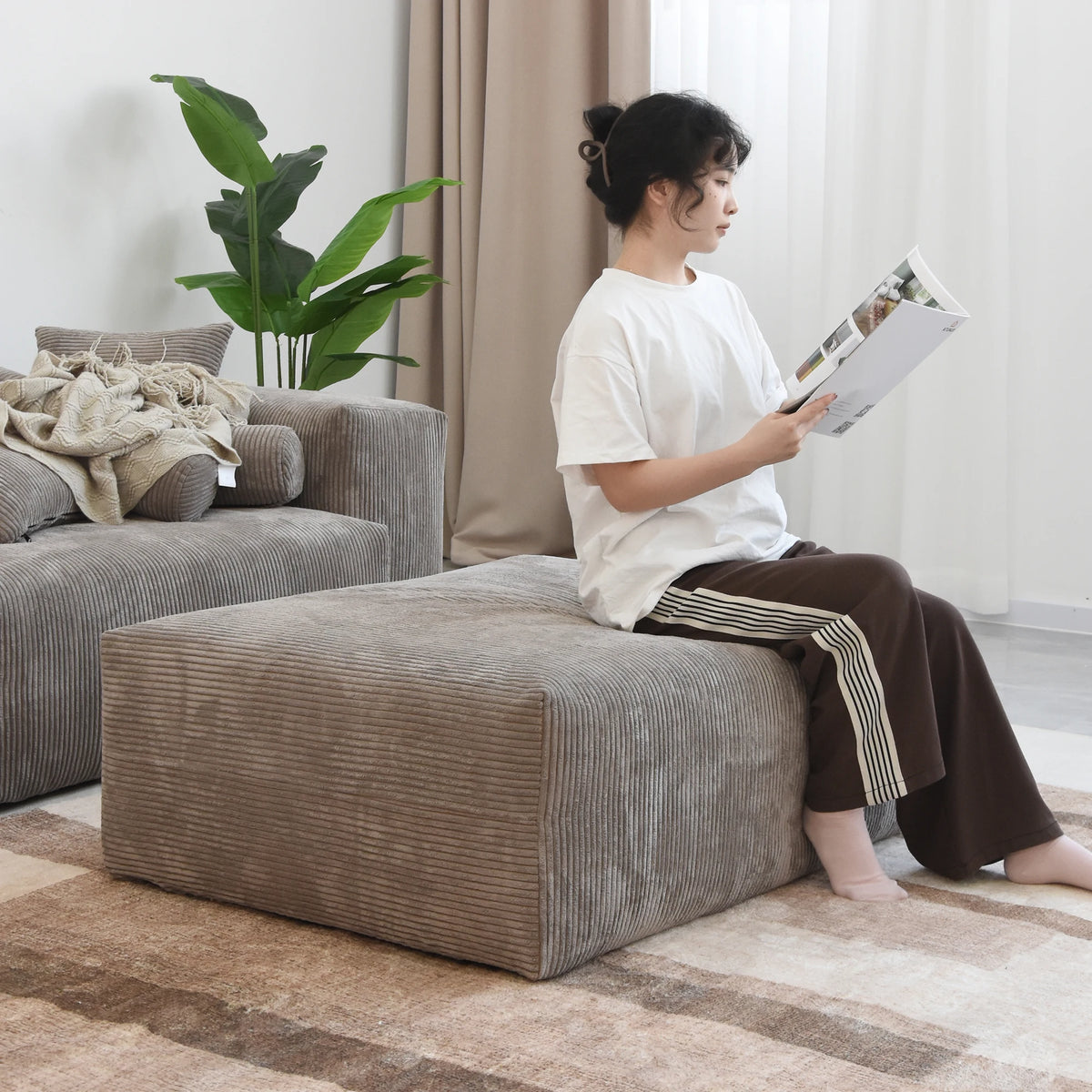 Modern Corduroy Fabric Sectional Couch with 4 Pillows 102
