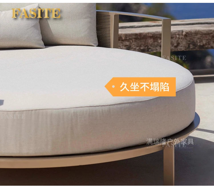 Villa Swimming Pool Outdoor Sofa Courtyard Garden Balcony Large Round Bed Beach Outdoor Lounger Champagne Gold