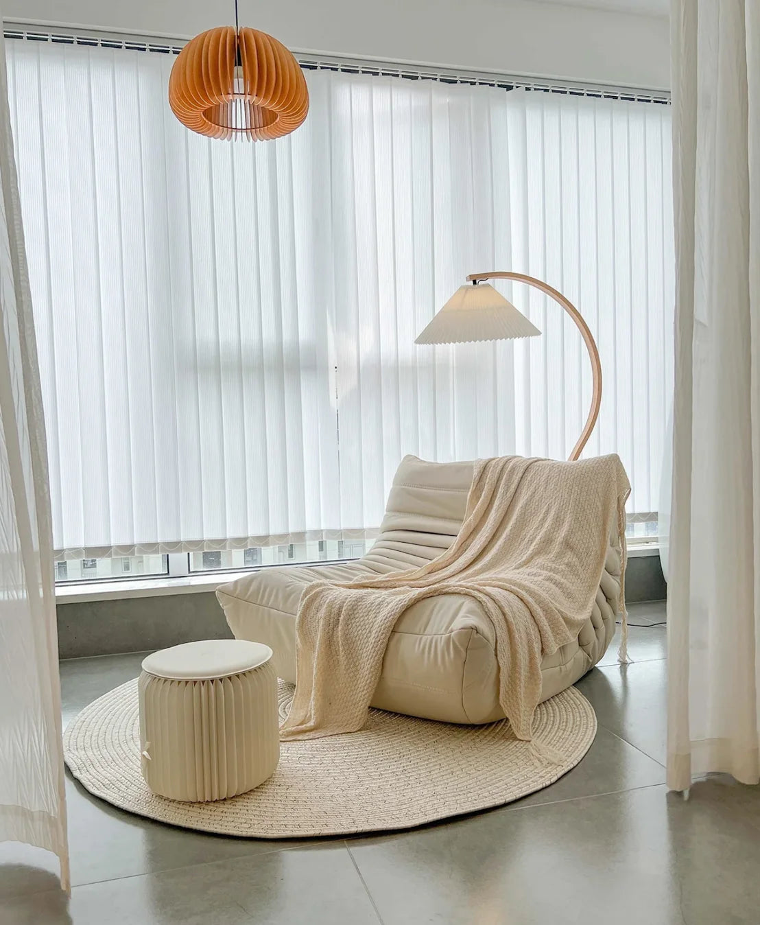 Oil wax caterpillar sofa, fashionable, high-end and atmospheric, luxurious decoration for living room, bedroom, hotel