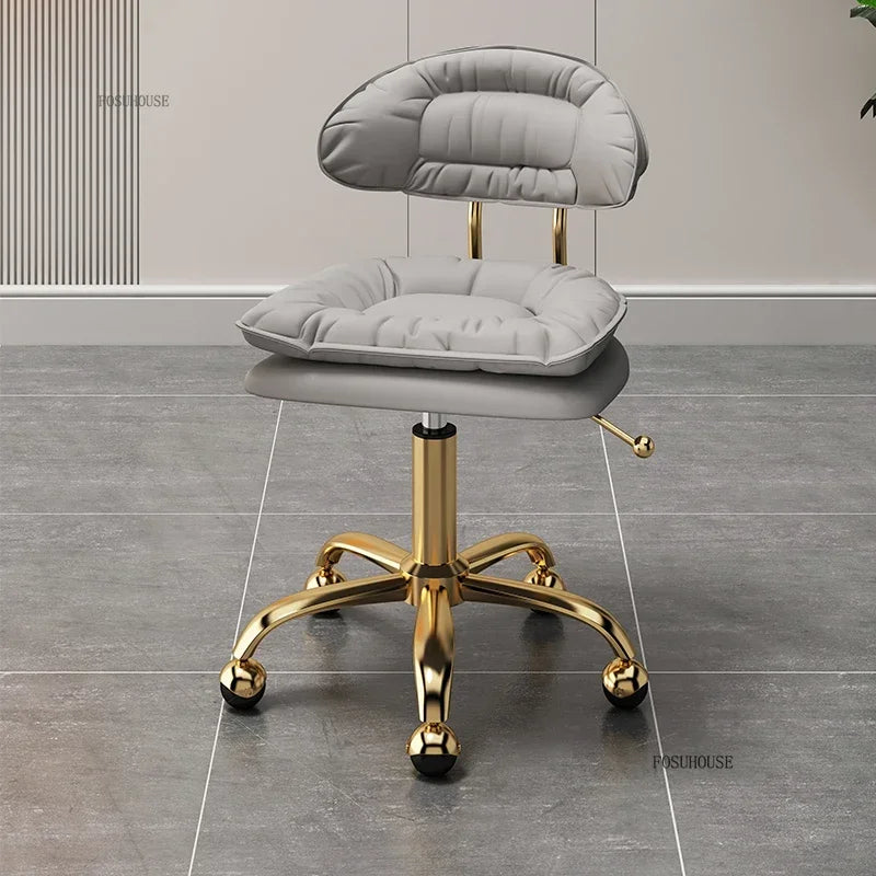 Italian Professional Barber Chairs for Beauty Salon Furniture Barber Chair Minimalist Lift Backrest Salon Chair for Hair Stylist