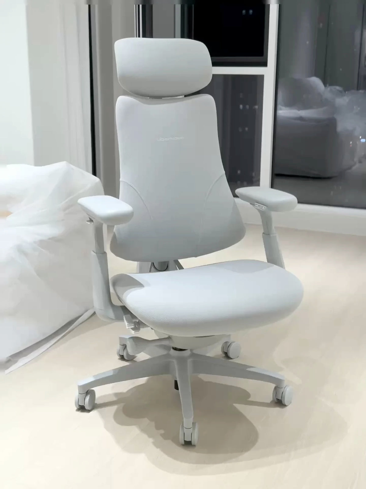 LiberNovo Omni Dynamic Ergonomic Chair Game Chair, Dynamic Ergonomic Chair, Computer Chair with Battery