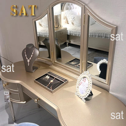 Luxury Custom Solid Wood Dressing Table With Extendable Vanity Desk & Mirror European & American Style