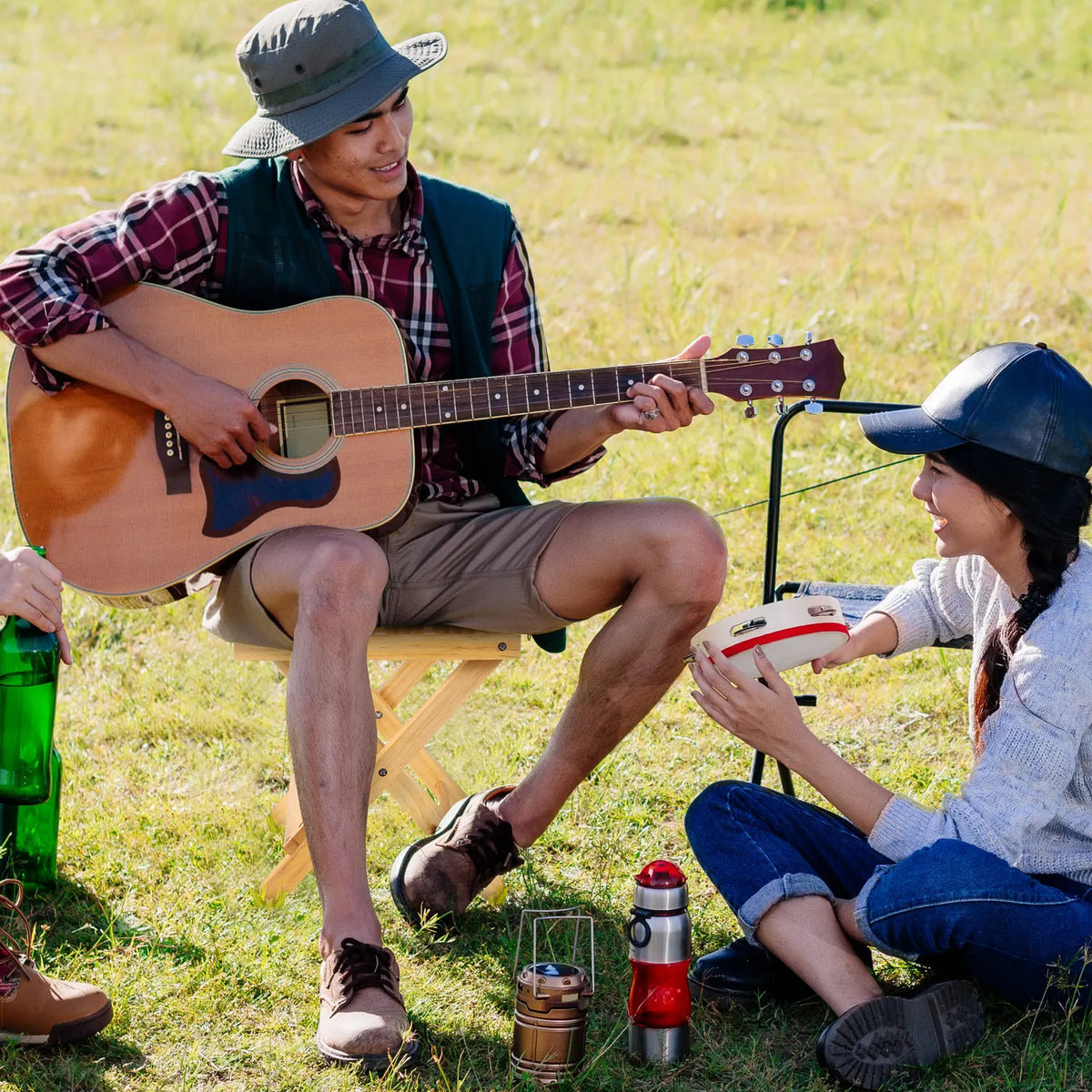 Folding Wooden Small Table Portable Outdoor Wine Table Stable Legs Simple Beautiful Design for Picnic Garden Party Serving Desk