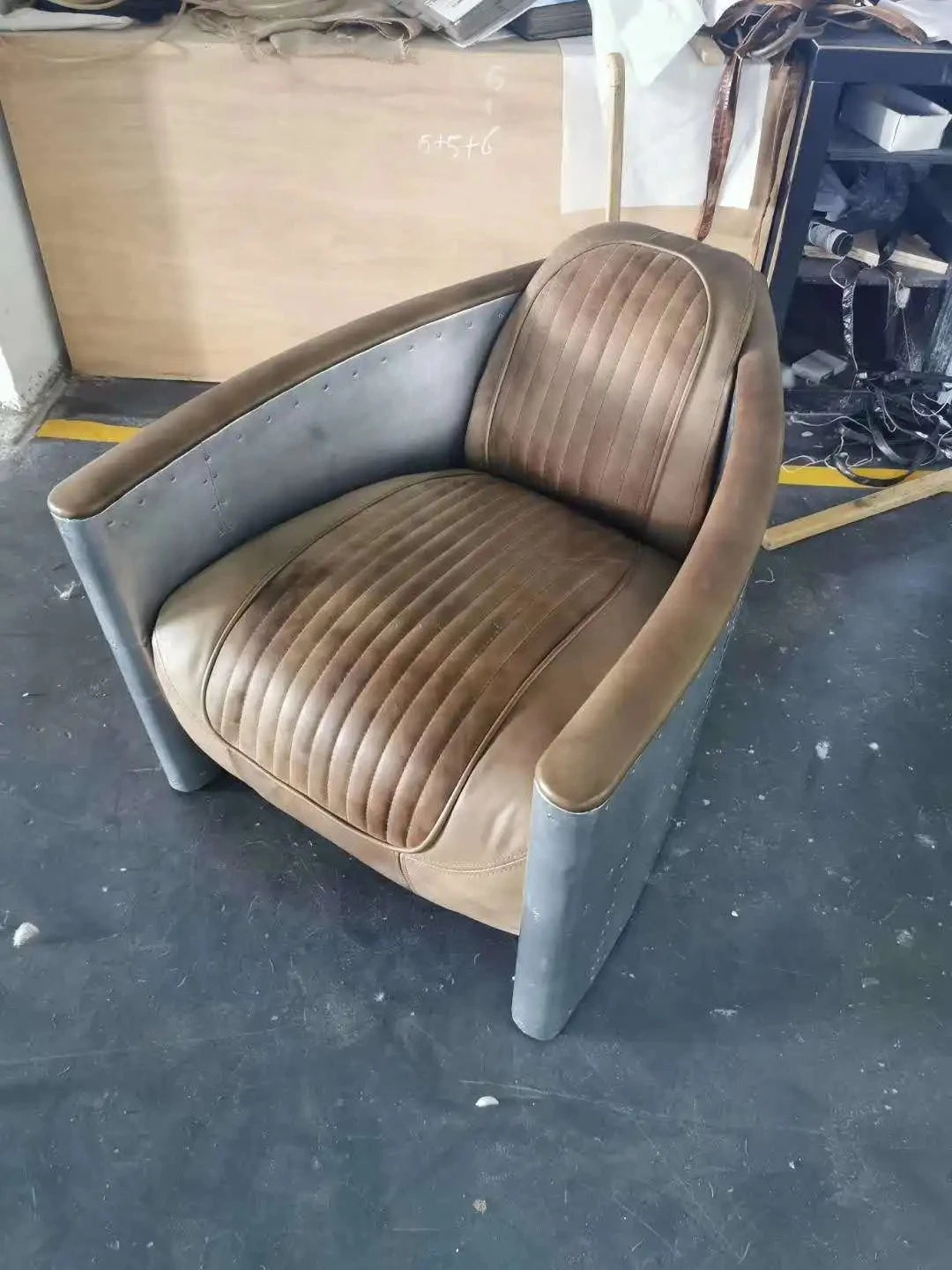 American Vintage Distressed Leather Armchair Hotel Sofa Accent Chair Aluminium Armrest Loft Aviation Chairs Aviation Furniture