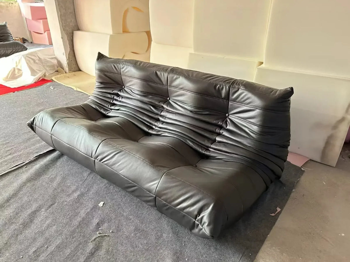 Three seater sofa, Corduroy, technology fabric, leather, and suede materials can all be made, suitable for trendy decoration