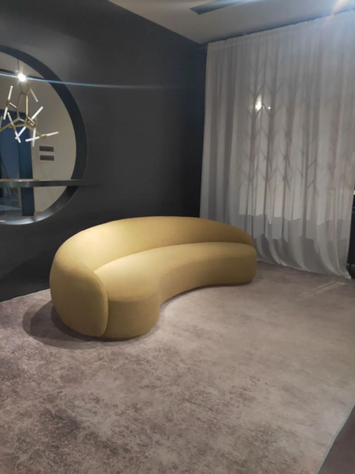 ss03 Fabric Minimalist Designer Living Room Arc Cashew Sofa Beauty Salon Lambswool Sofa