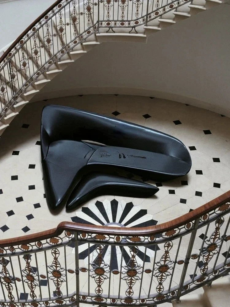 Moderne minimaliste italien concepteur Zaha lune canapé lumière luxe Arc coin FRP loisirs canapé meubles de salon