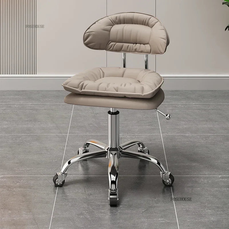 Italian Professional Barber Chairs for Beauty Salon Furniture Barber Chair Minimalist Lift Backrest Salon Chair for Hair Stylist
