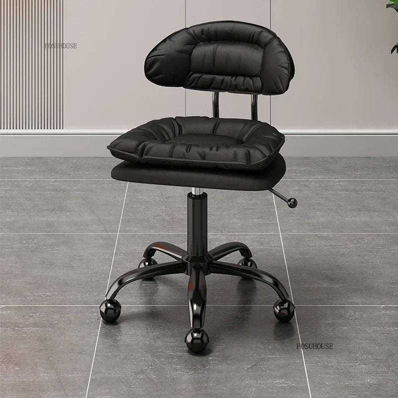 Italian Professional Barber Chairs for Beauty Salon Furniture Barber Chair Minimalist Lift Backrest Salon Chair for Hair Stylist