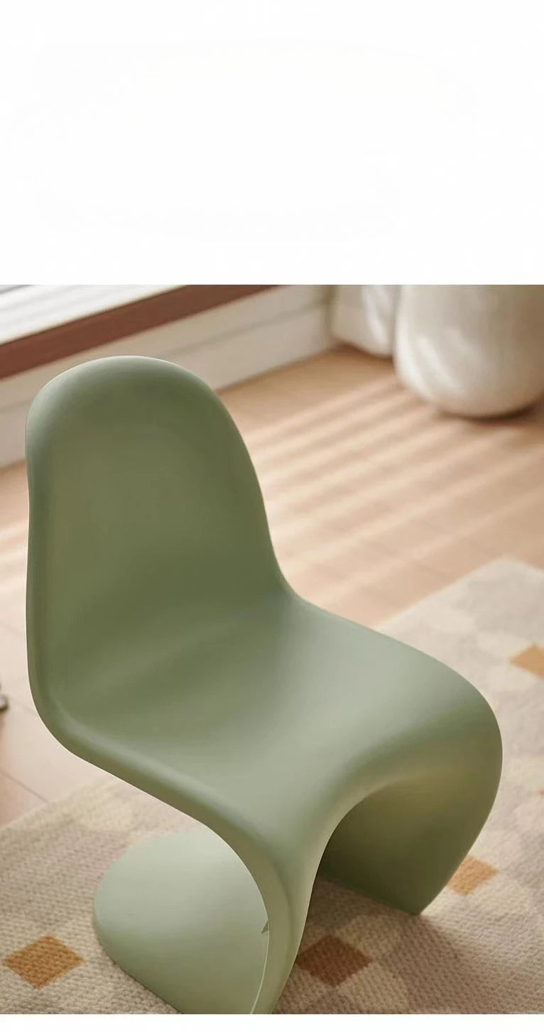 Celebrity Dining Tables and Chairs, Nordic Dining Chairs, Designers Can Stack Chairs, Backrests, Makeup Stool Trending Design