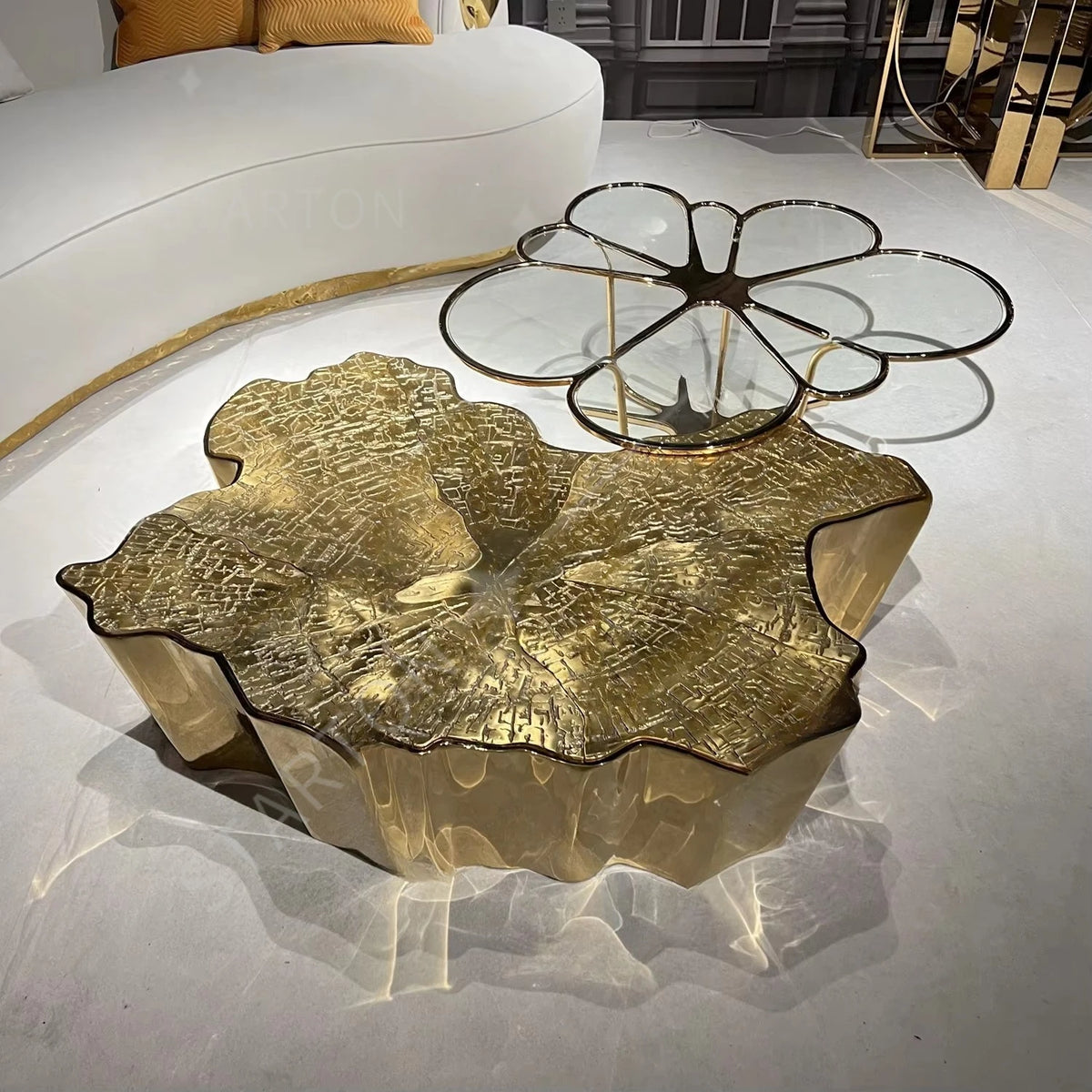 Luxury Modern Designs Living Room Furniture White Beige Hammered Brass Latest Sofa Set